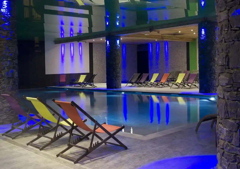 Chalets de Flambeau-Val Cenis-Indoor pool (1).webp