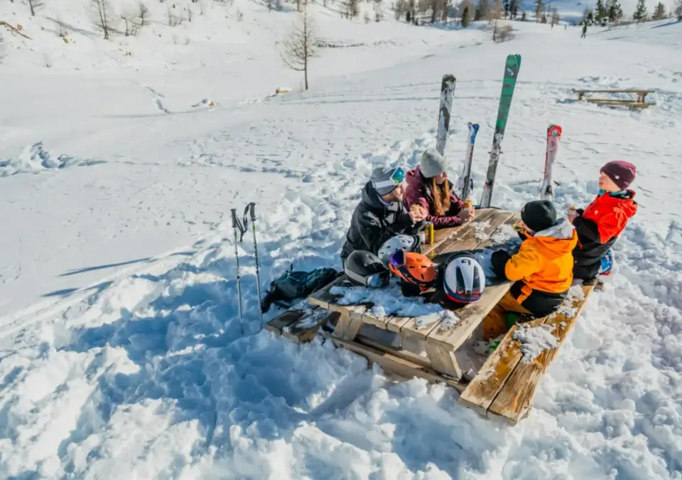 Isola 2000 skiing (1).webp