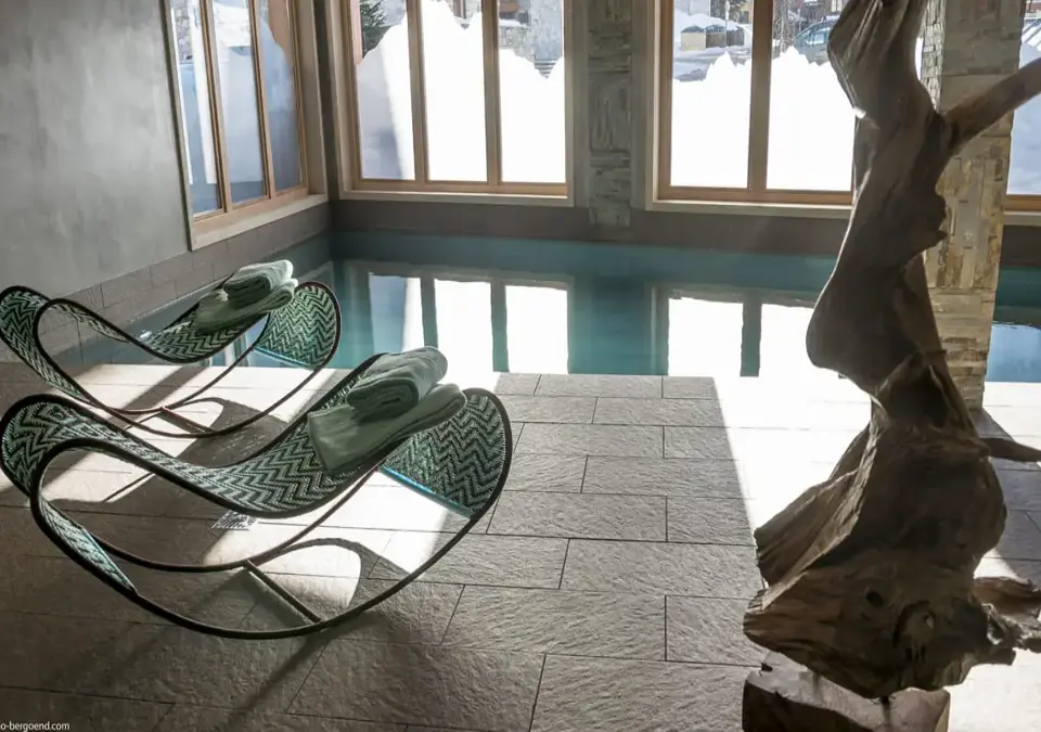 Le Taos-Val Thorens-Indoor pool (©Studio_Bergoend) (1).webp