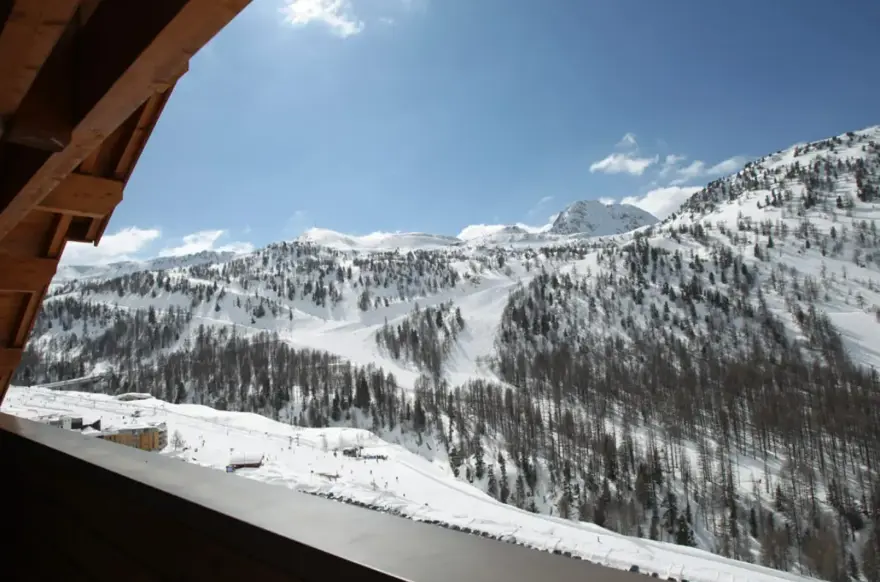 Isola 2000 skiing (3).webp