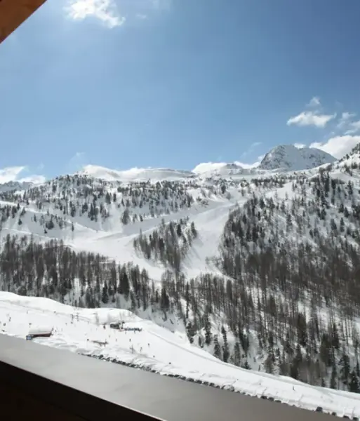 Isola 2000 skiing (3).webp