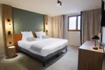 Les Cretes-Les Deux Alpes-Typical room (1).webp