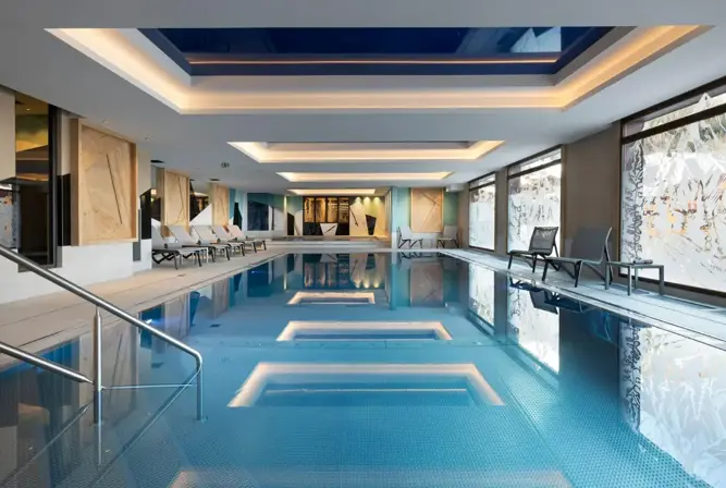 Akoya-Valmorel-Indoor pool (©studio-bergoend) (2).webp
