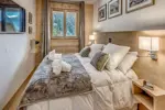 nouveaux-alpages-e2_03a_champagny_agence_by_roc_blanc.webp
