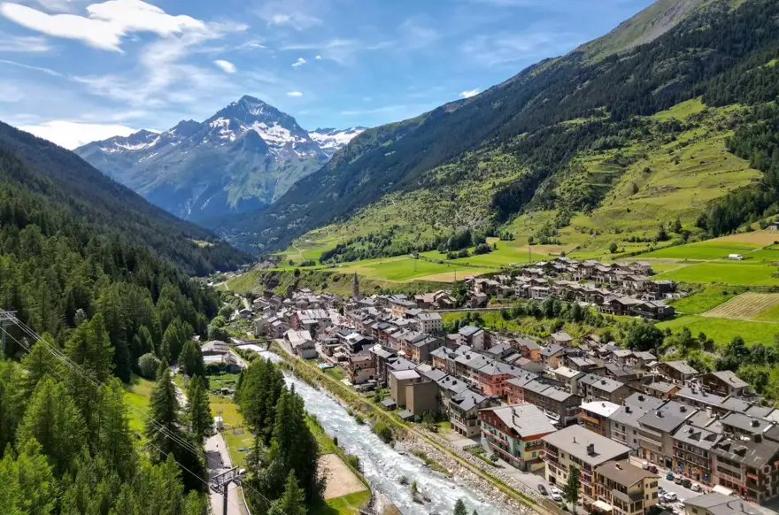 Val Cenis village.webp