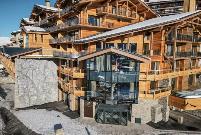 Sky-La Rosiere-Exterior (1).webp