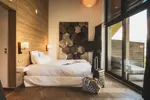hotel-villacaroline-annecy-suite-caroline-05.webp
