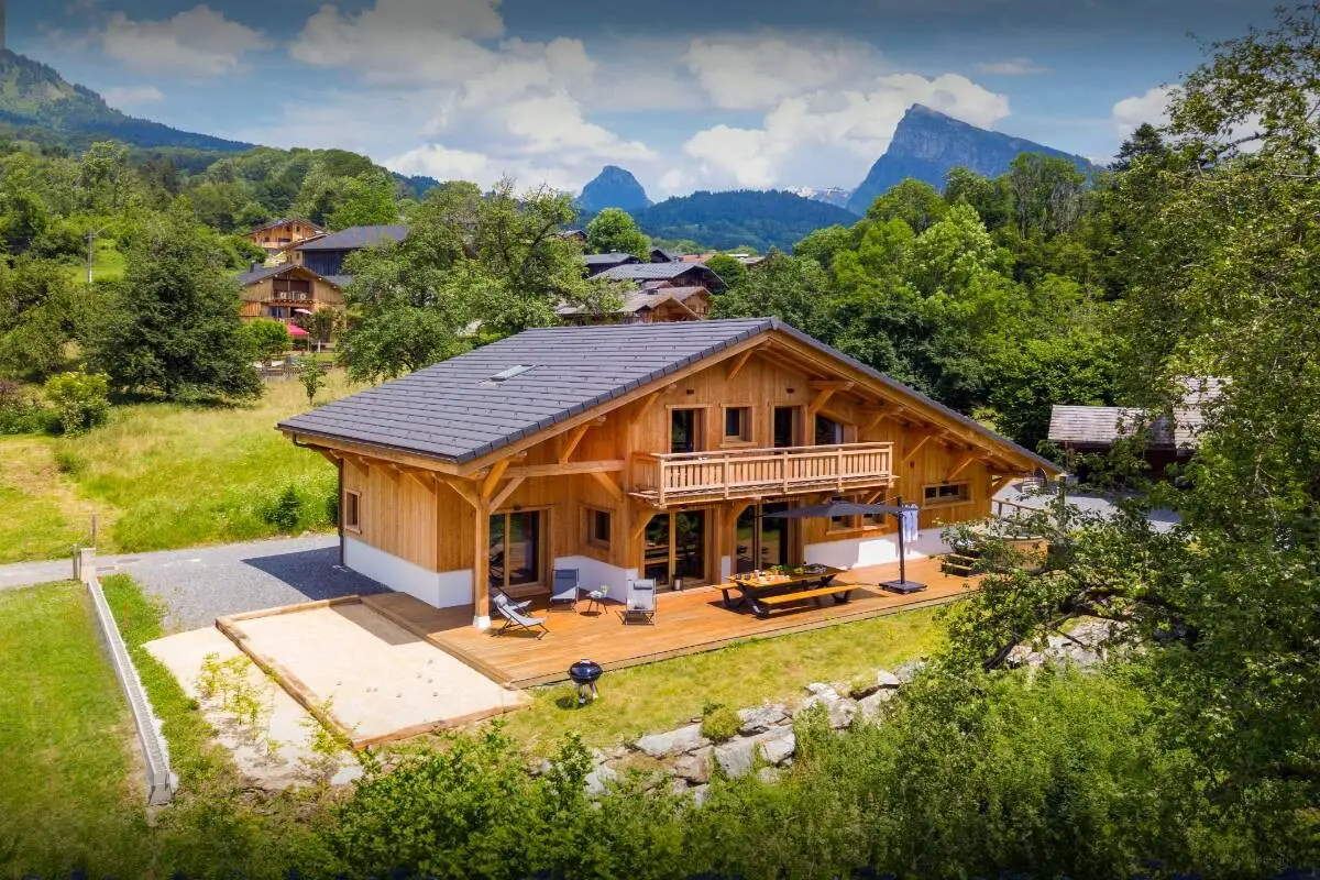 Chalet Lezopea, Samoens (self catered chalet) - Quiet location