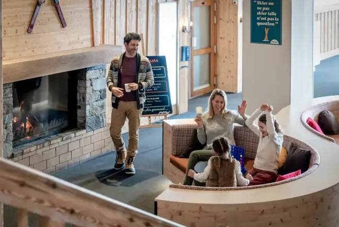 Les Arolles-Val Thorens-Reception lounge (©ManuReyboz) (2).webp