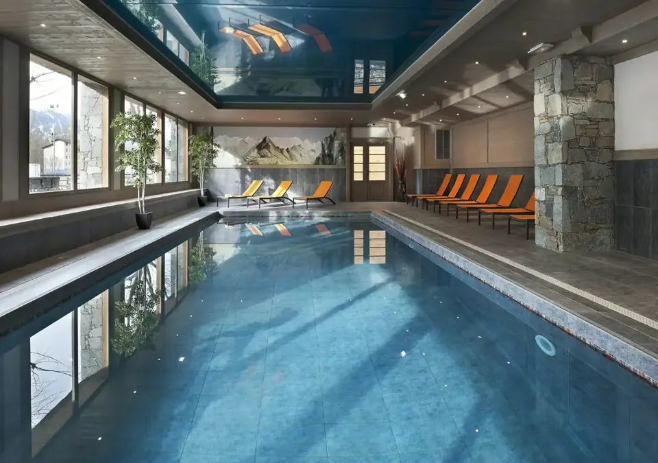 Le Coeur d'Or-Bourg St Maurice-Indoor pool (1).webp