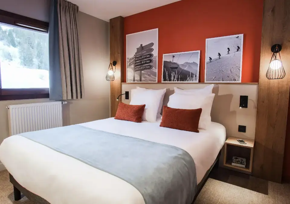 Panorama-Flaine-Typical room (9).webp