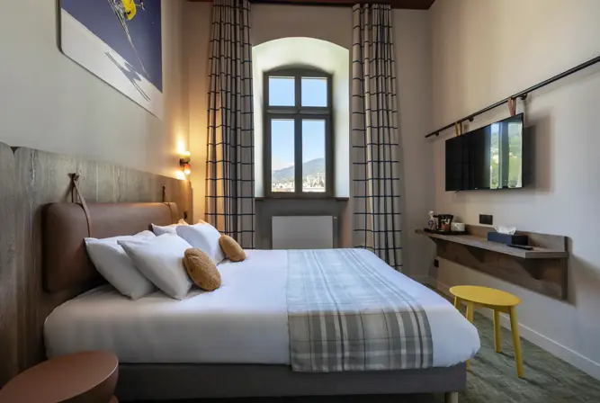 Daffy Briançon hotel room credit ManuReyboz.webp
