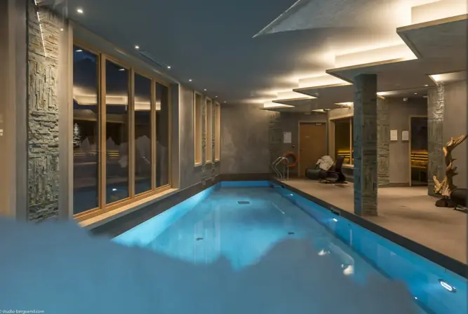 Le Taos-Val Thorens-Indoor pool (©Studio_Bergoend).webp