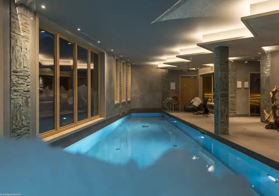 Le Taos-Val Thorens-Indoor pool (©Studio_Bergoend).webp
