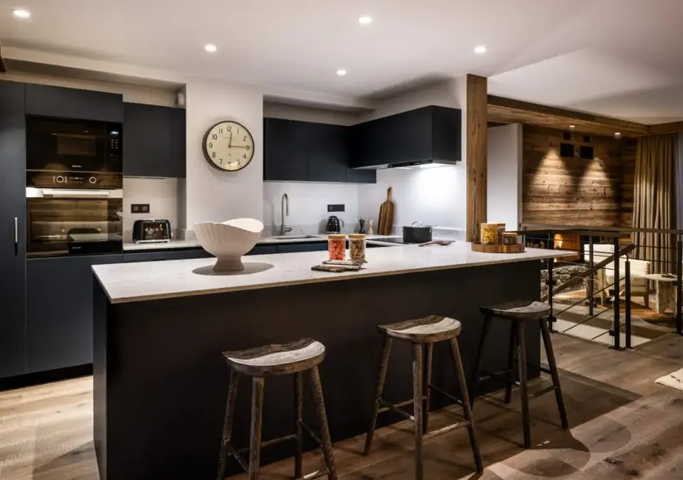 Silverstone_Chalet 6 (P.Gal) (9).webp