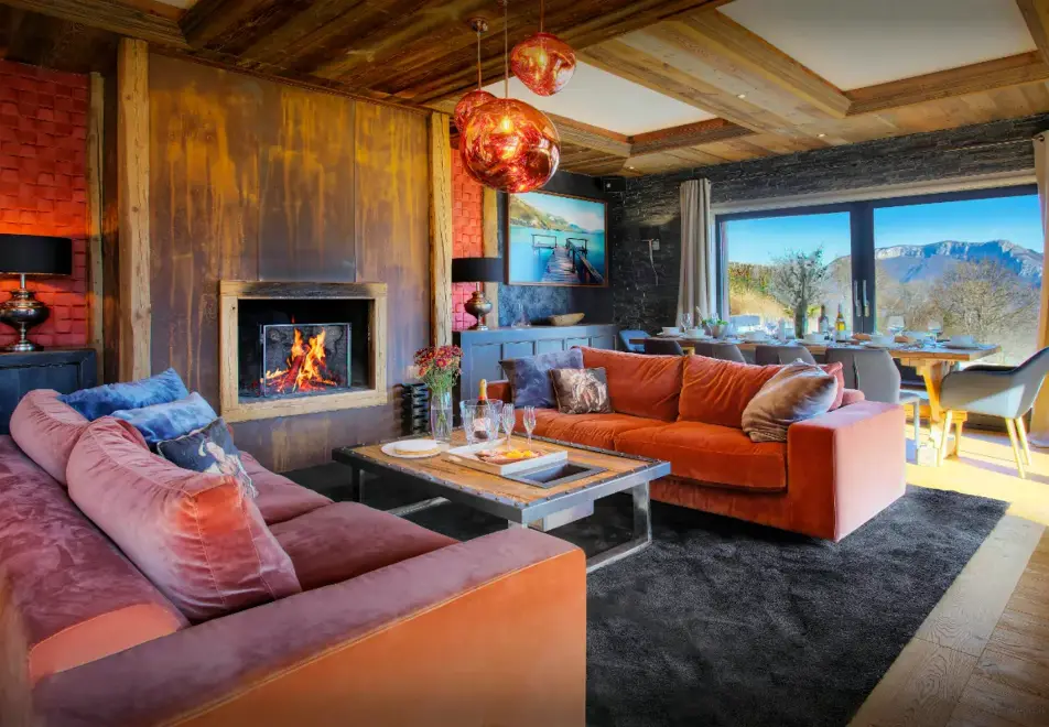 Chalet Kalyssia, Lake Annecy (self catered chalet) - Living area