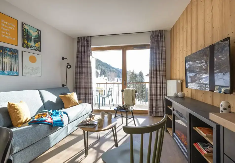 Le Serra Neva, Serre Chevalier (artists impressions and typical interiors)