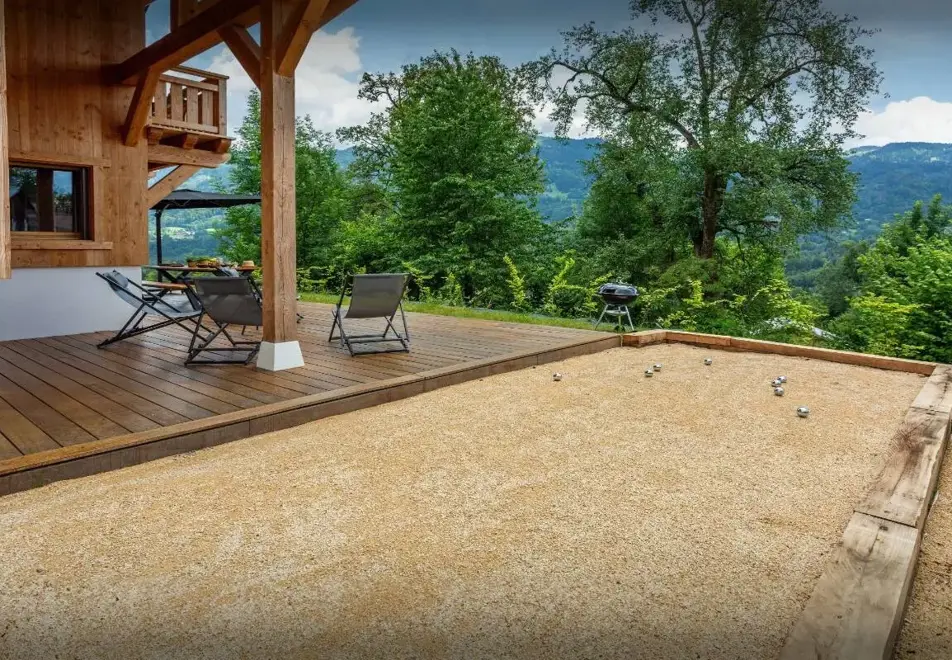 Chalet Lezopea, Samoens (self catered chalet) - Petanque