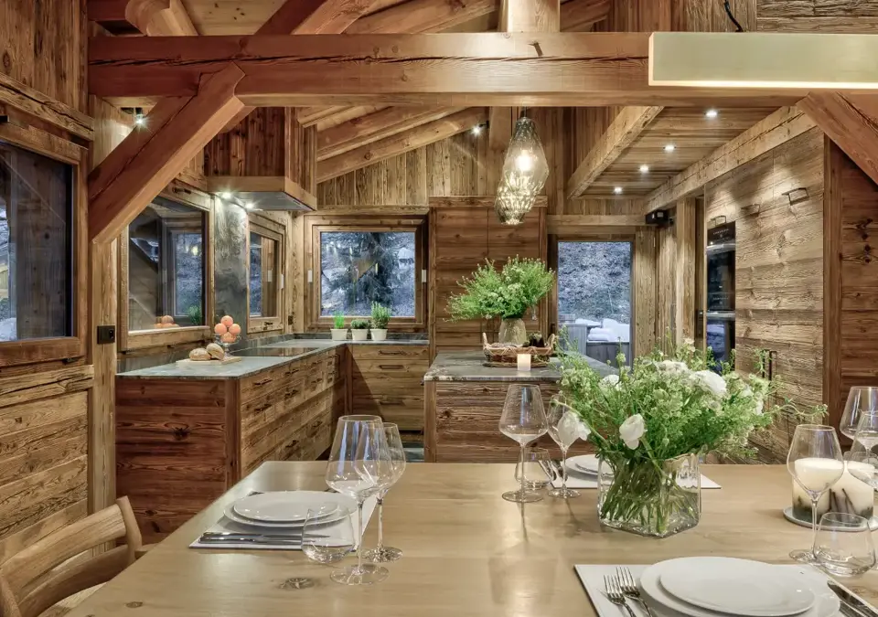 Chalet Alaska-Chamonix (Adam Johnston) (4).webp