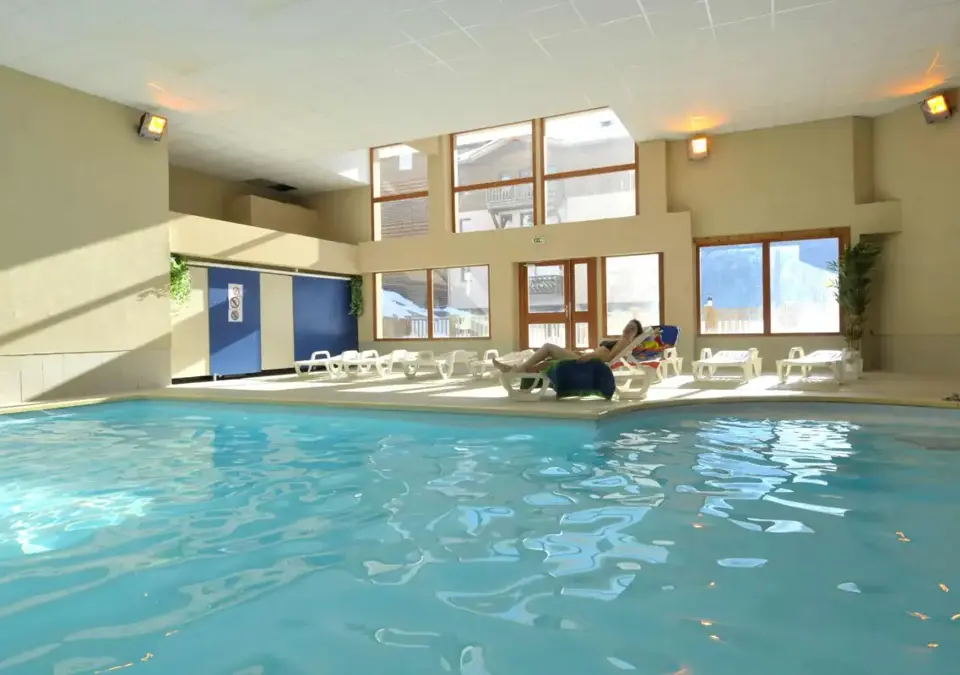 Flocons d'Argent-Aussois-Indoor pool.webp