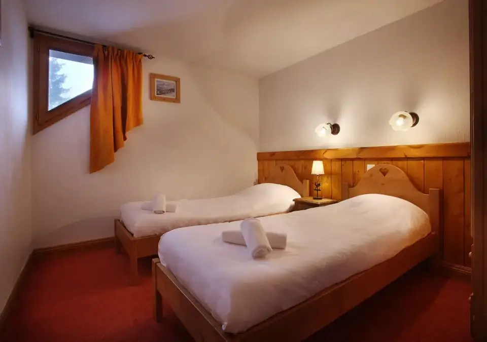 Chalet des Neiges-Oz 3300-4 bed (3).webp