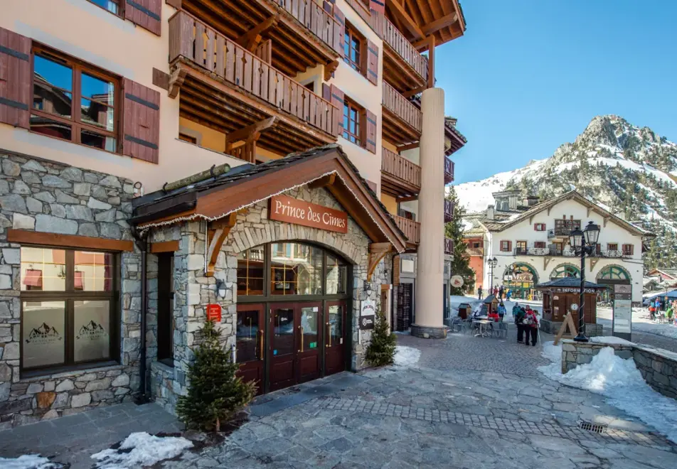 Le Village, Arc 1950 (self catered apartments) - Ski-in/Ski-out
