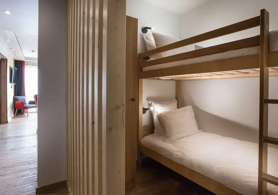 Alparena-La Rosiere-Typical suite apartment 2-4 (8).webp