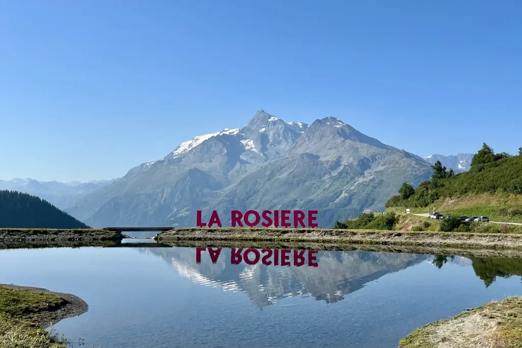 La Rosiere sign summer