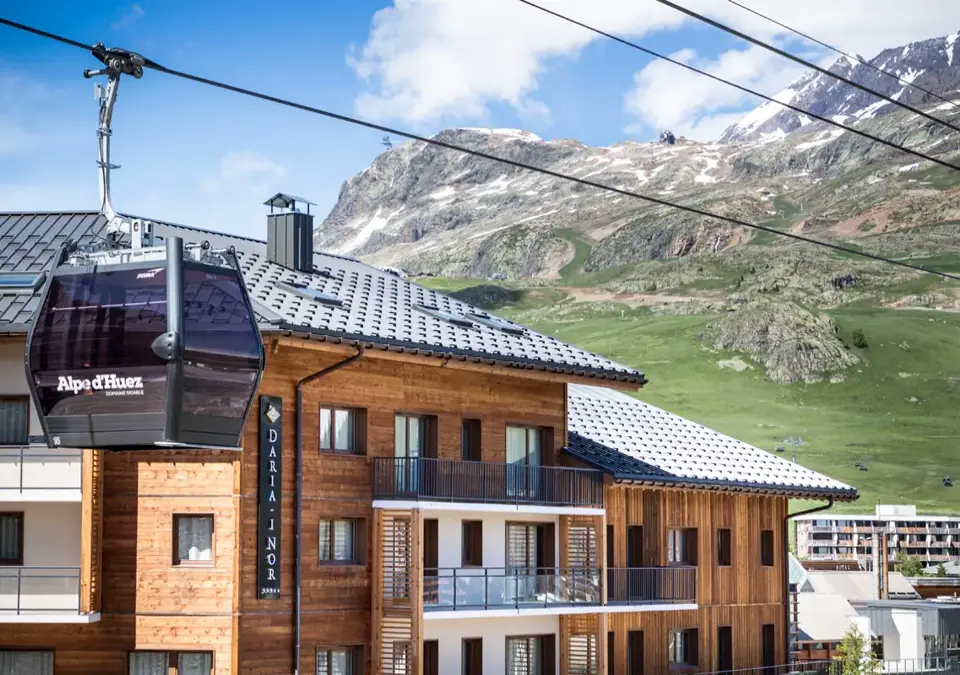Alpe d'Huez village Alpe Express gondola.webp