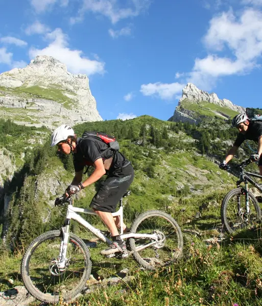 SUMMER HEADER-Grand Bornand mountain biking-2000px.webp