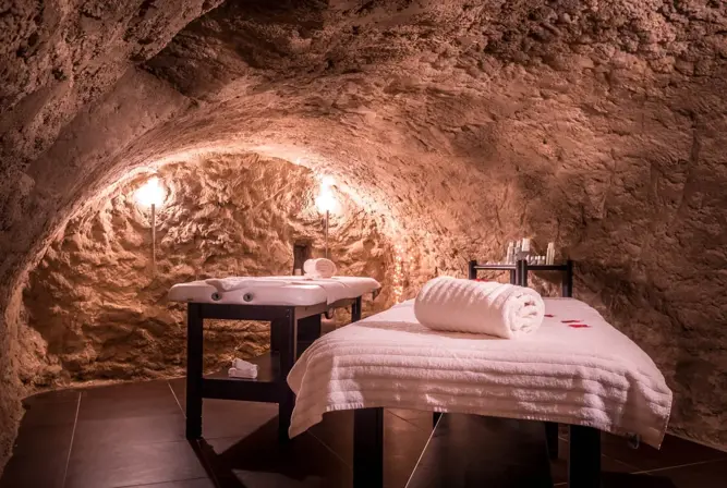 Hotel Le Grand Aigle-Serre Chevalier-Treatment room.webp