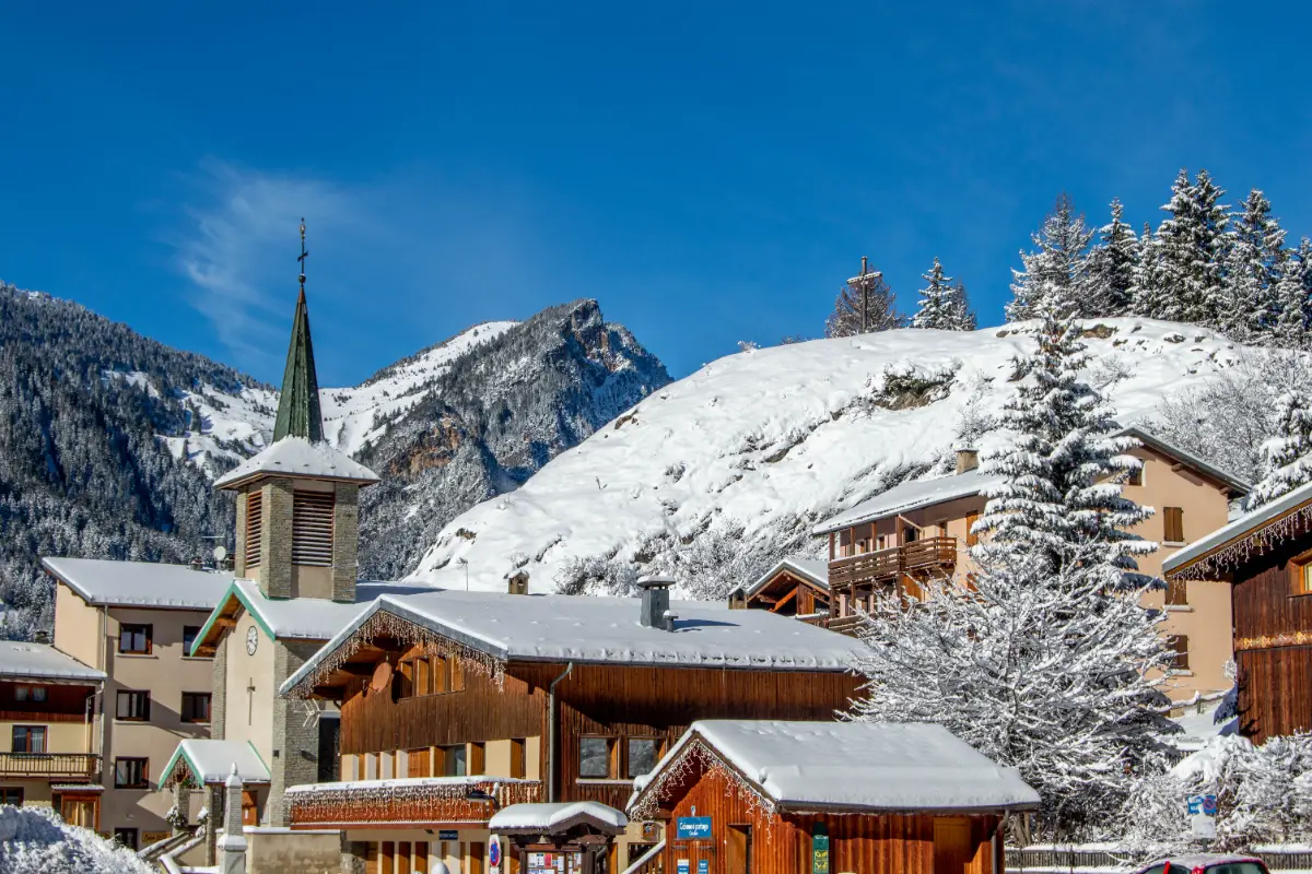 Pralognan-la-Vanoise - Village centre (©Marina Kokkelink)
