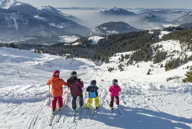 Les Carroz d'Araches ski slopes @Tristan-SHU.webp