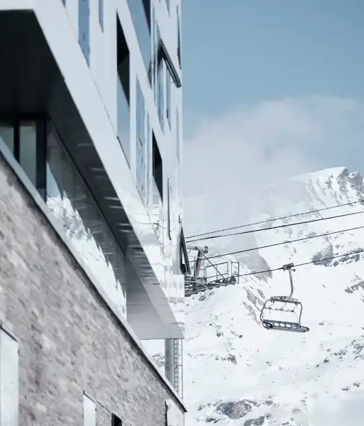 Voulezvous, Tignes le Lac (hotel) - Exterior shot (©Zoé Fidji)