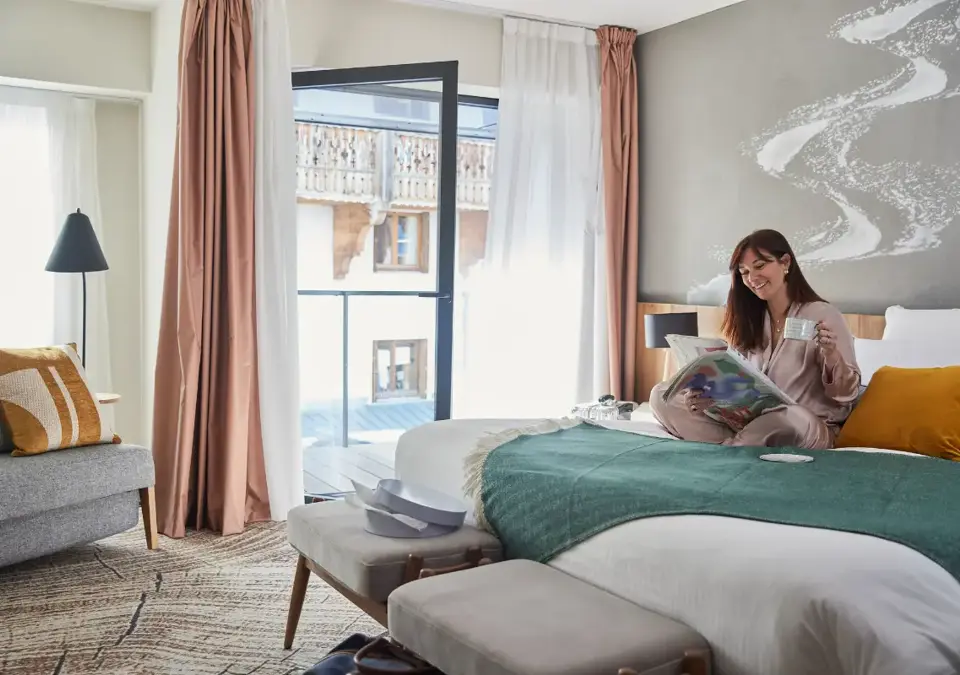 Voulezvous-Tignes-Privilège Balcon room (©Zoé Fidji).webp