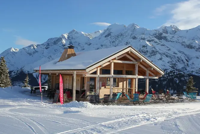 Les Contamines mountain restaurant (2).webp