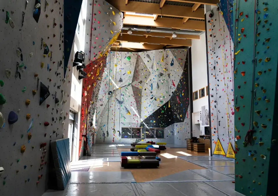 Megeve indoor climbing walls (©paulbesson).webp