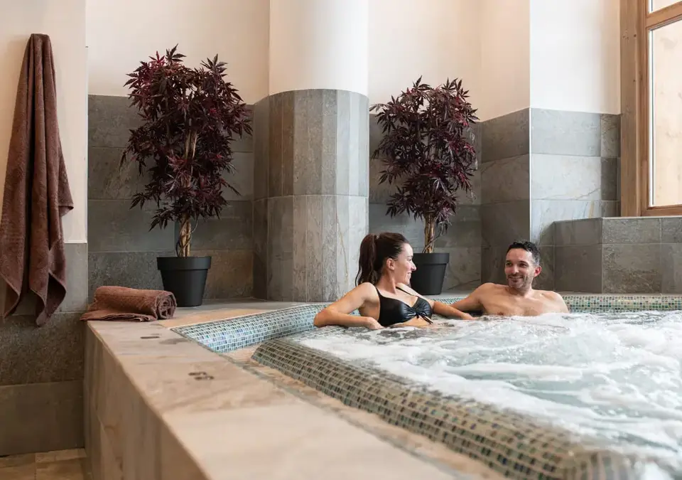 Lodge des Neiges-Tignes (Foudimages)-Hot tub (1).webp
