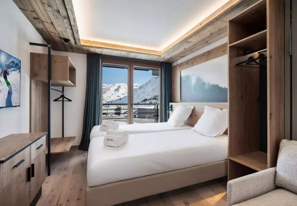 Le Quartz, Tignes Val Claret (self catered apartments) - Typical style of 501
