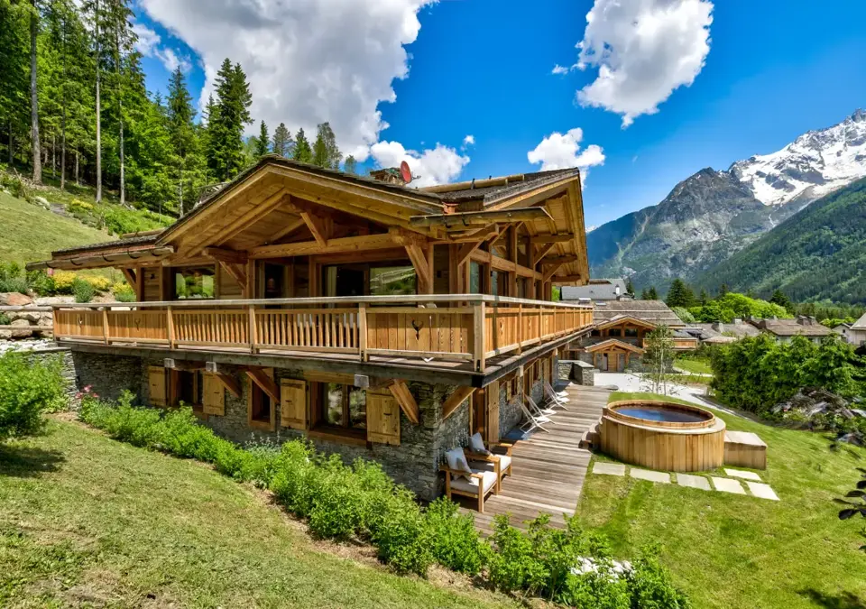 SUMMER - Saphir-Chamonix (Adam Johnston) (2).webp