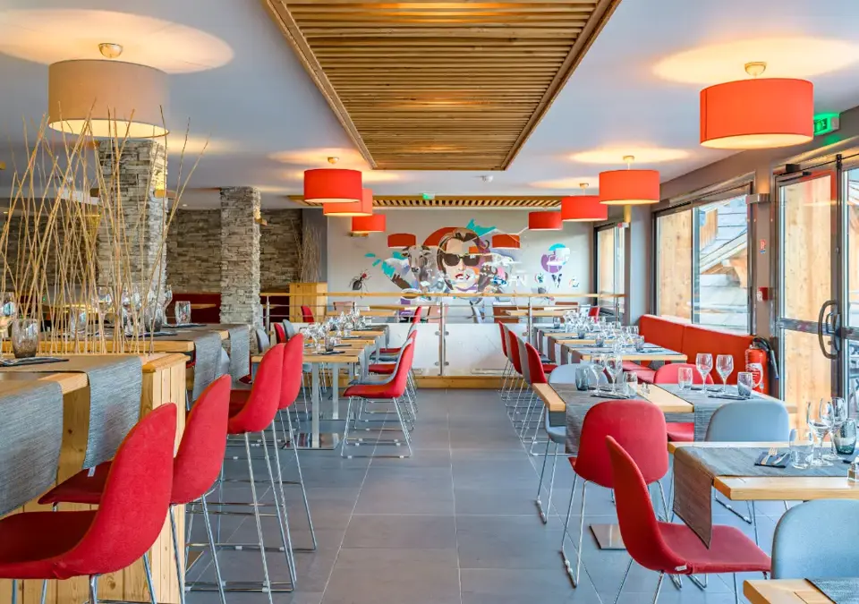 Anova Hotel-Montgenevre-Restaurant (1).webp