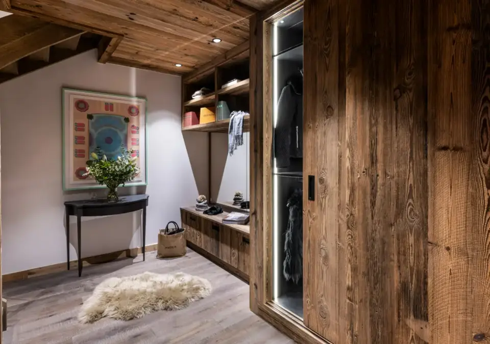 Silverstone_Chalet 6 (P.Gal) (3).webp