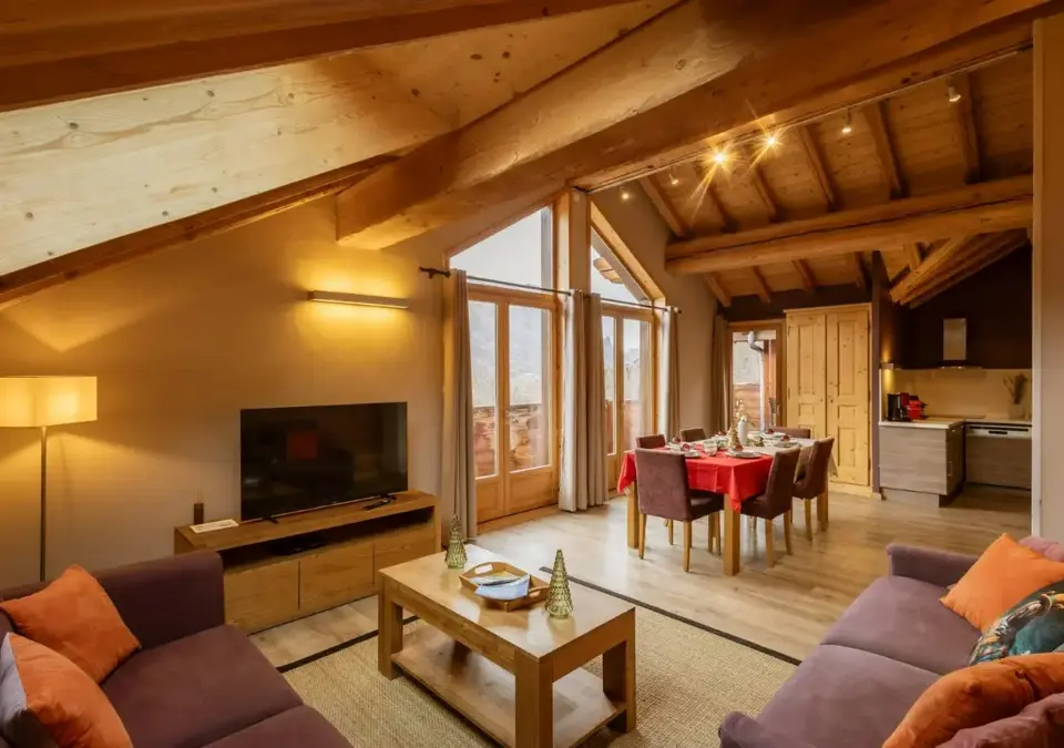 Adrien-Valloire-Apt 9 (10).webp