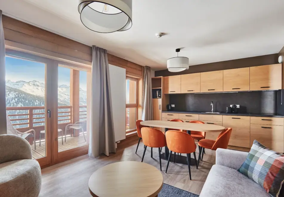 l'Ecrin Blanc, La Rosiere (self catered apartments) - Typical style open plan living area