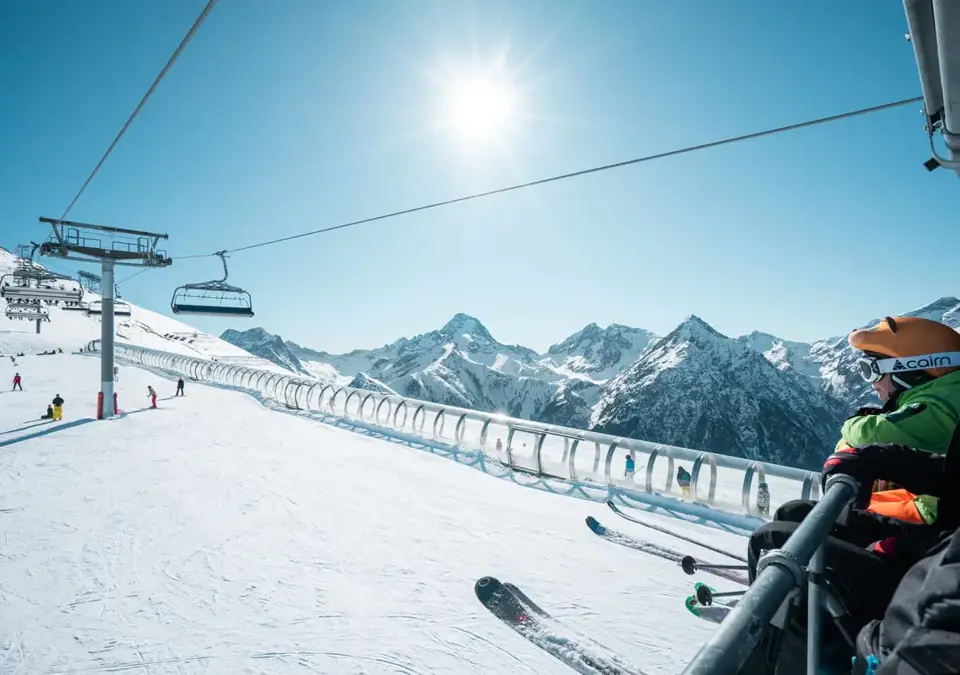 Les Deux Alpes magic carpet (©Pyrène Duffau).webp