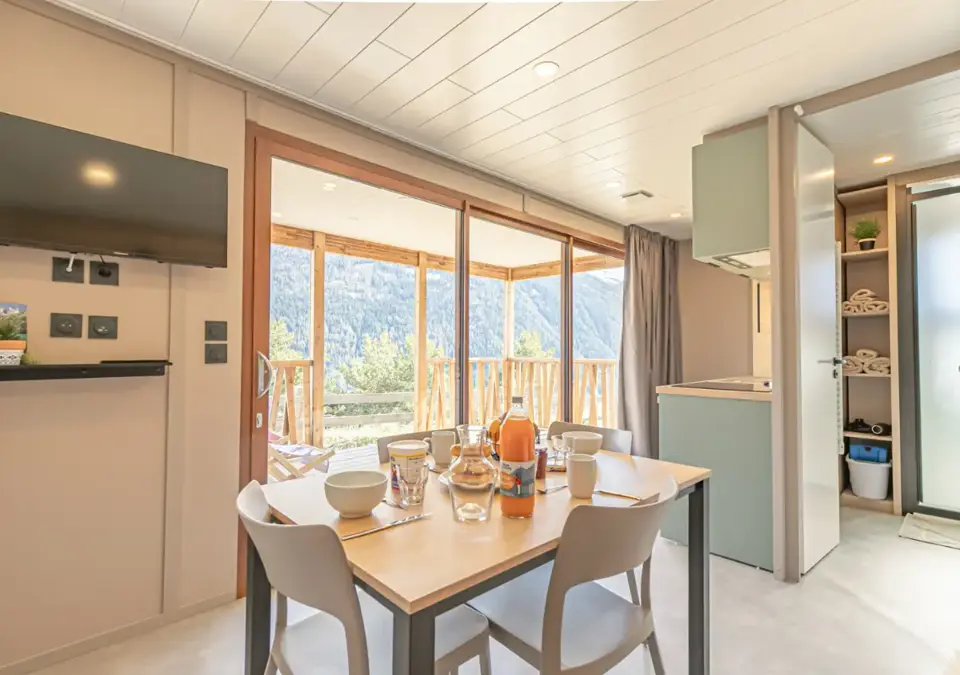 Camping La Buidonnière, Aussois-Chalet 4 pers (2).webp