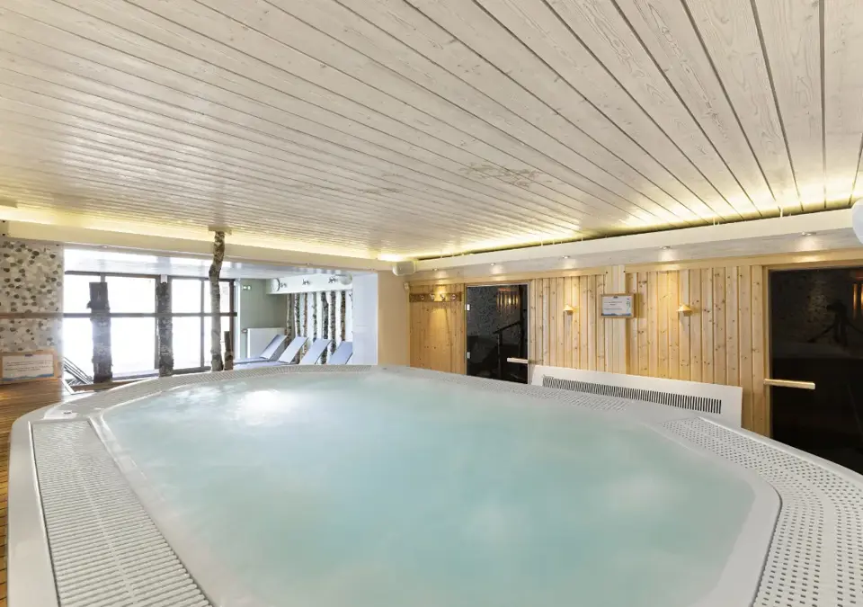 Les Balcons de la Rosiere-Hot tub(©FlorianPeallat) (3).webp