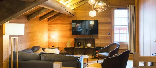 Côté Village (4 bedrooms, sleeps 9):