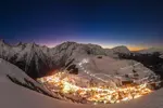 Les Deux Alpes at night.webp