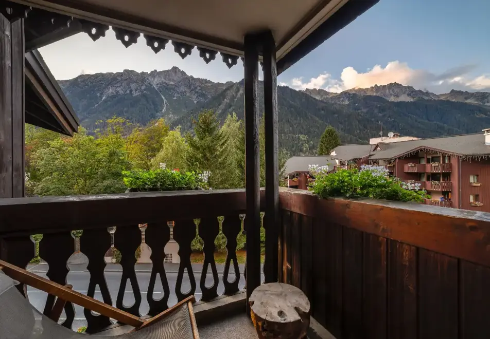 Hotel Lykke, Chamonix (hotel) - Hotel in summer
